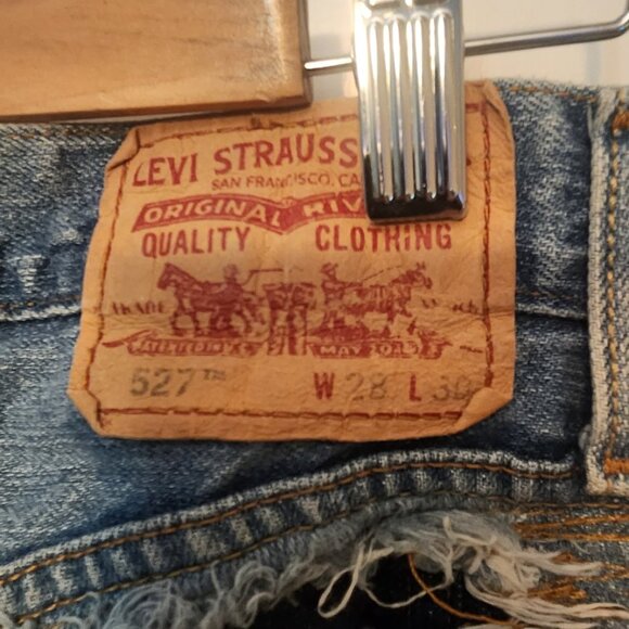 Levi's vintage low boot cut 527 flares with patches - Picture 8 of 8